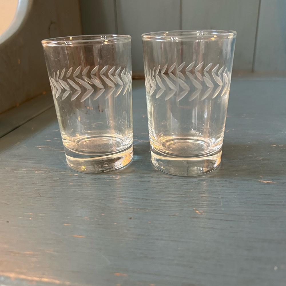 Vintage Laurel Pattern Anchor Hocking Juice Glasses-Set of 2